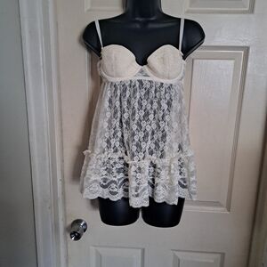 Victoria's secreat lingerie cup size 34b